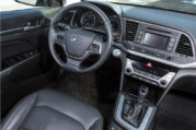 фото-1 Hyundai Elantra 
